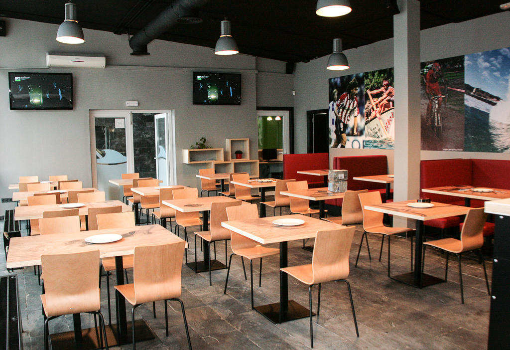Mundaka Hostel & Sports Cafe Εξωτερικό φωτογραφία